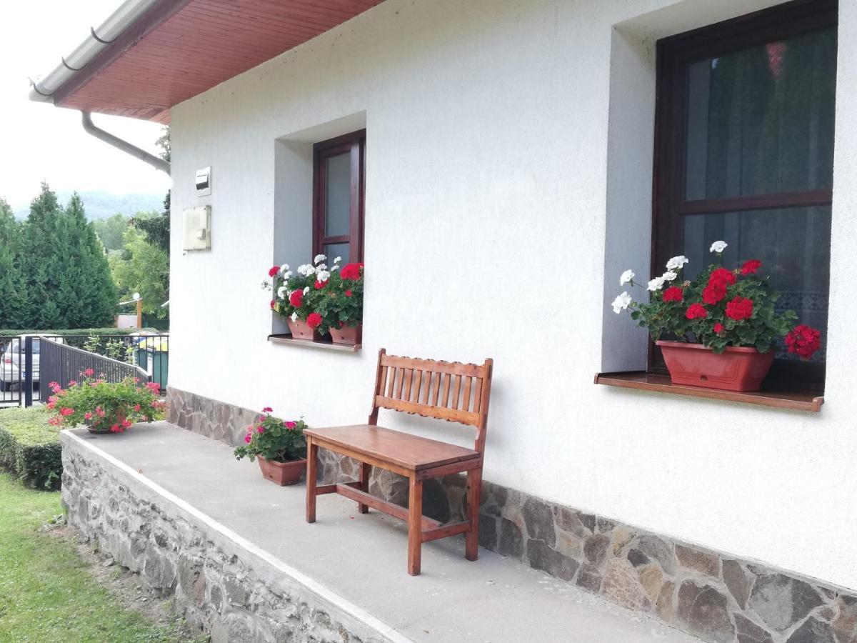 Kemences Vendeghaz Hotel Mikohaza Exterior foto